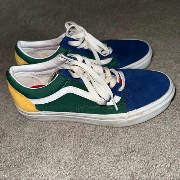 Vans Shoes - Women’s size 8